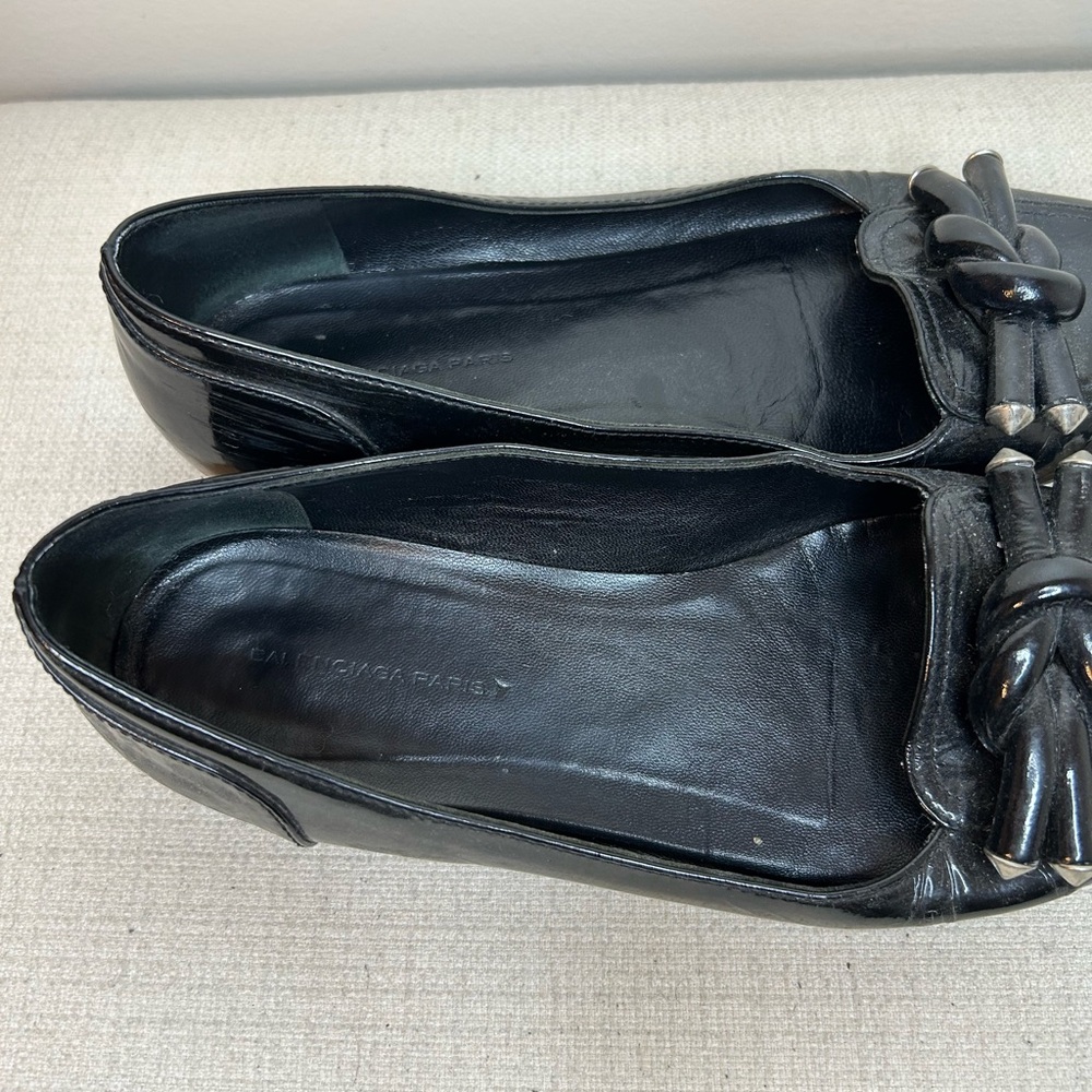 Black Patent Leather Balenciaga Flats - Picture 5 of 7
